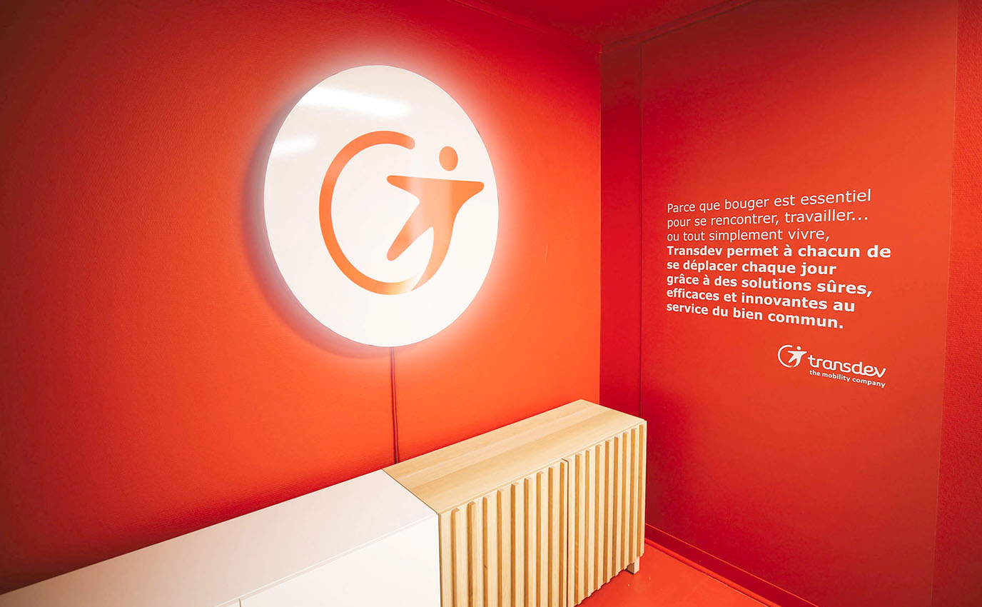 transdev logotype branding identite marque luminaire lumiere light design frappa